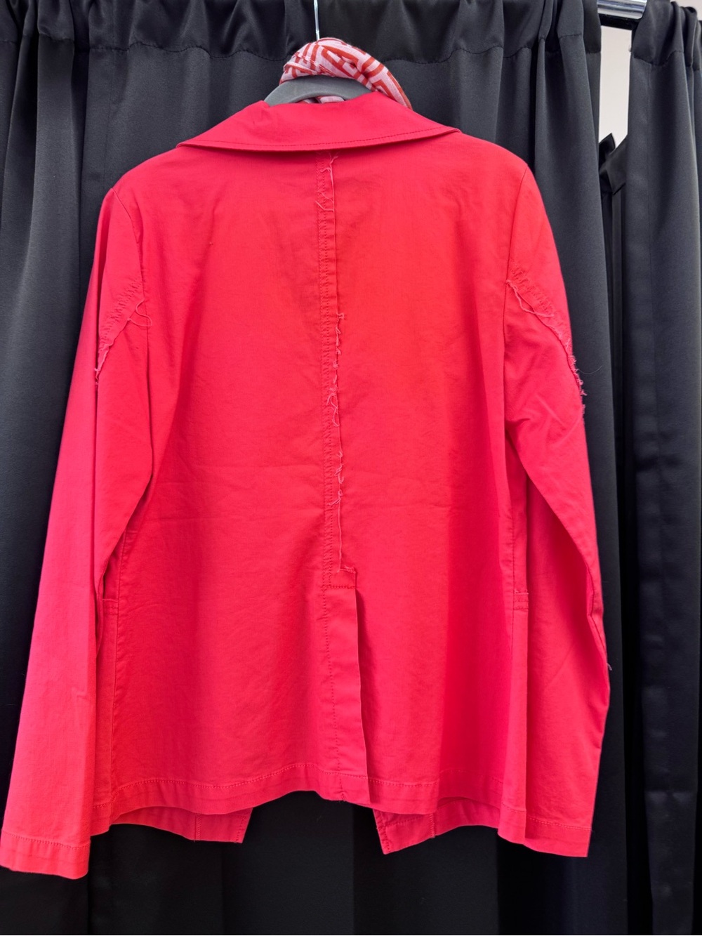 209 Women's Red Single-Button Blazer Jacket with scarf - Picture 5 of 5